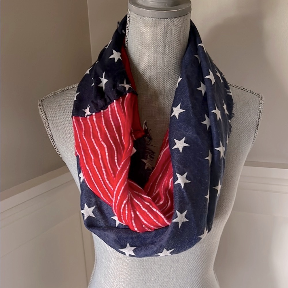 NWT Altar’d State Patriotic Stars and Stripes Infinity Scarf